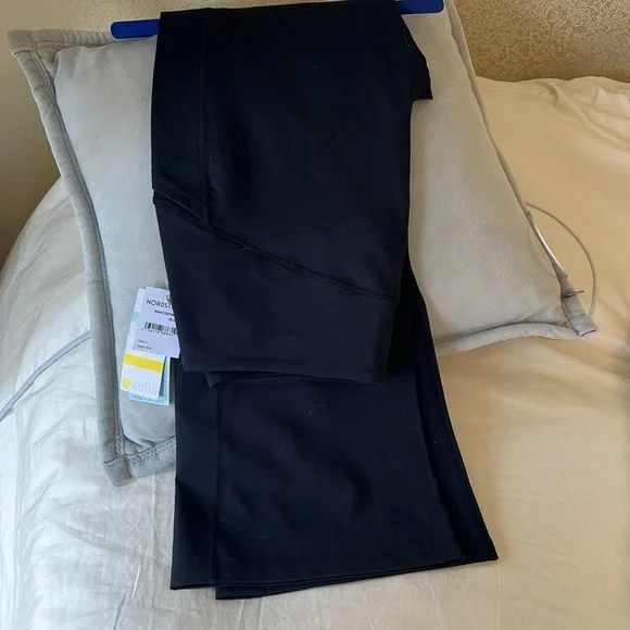 Zella flare leg yoga pants - Picture 4 of 4